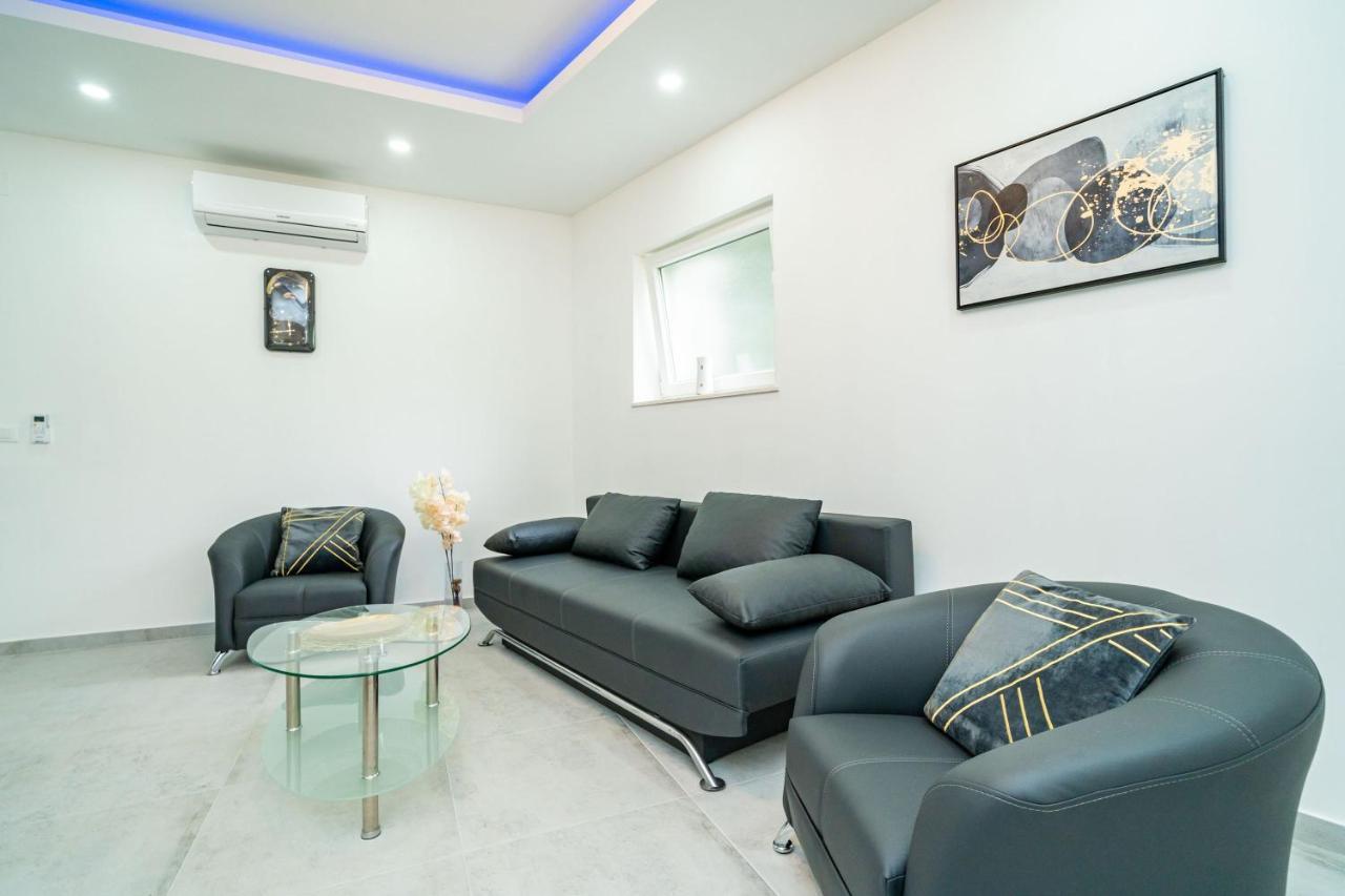 Hidden Gem Apartment Molunat Exterior foto
