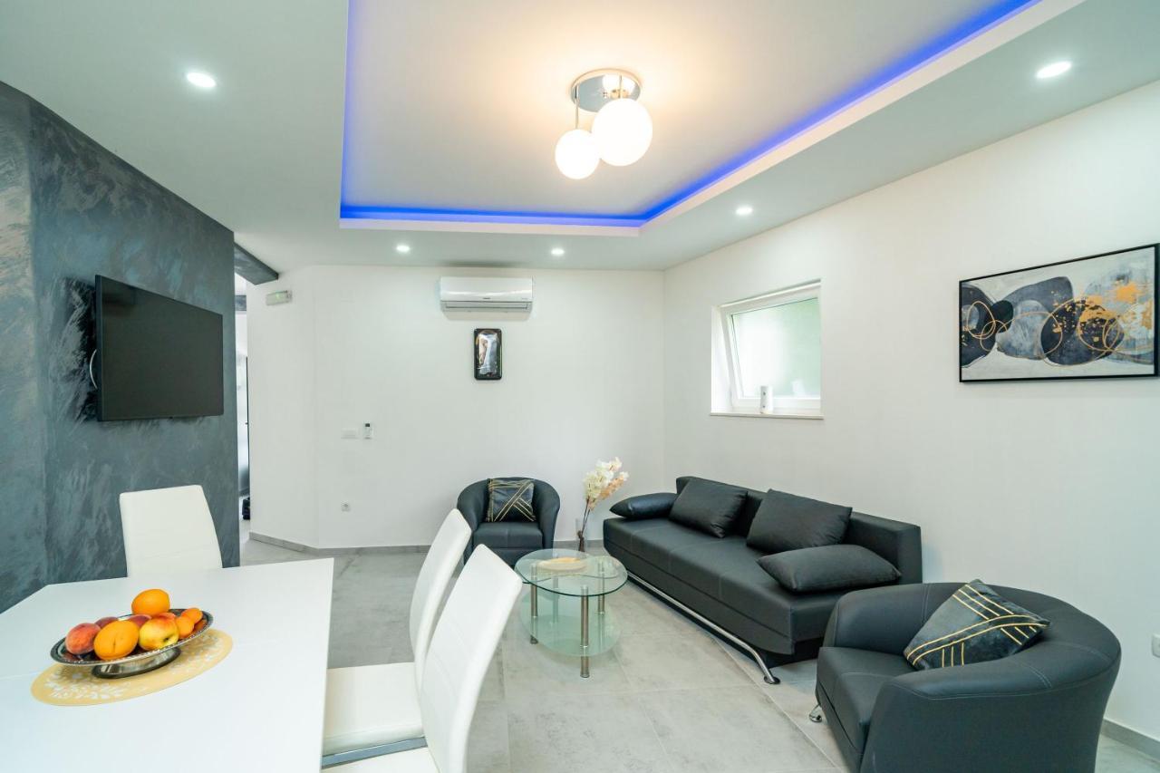 Hidden Gem Apartment Molunat Exterior foto